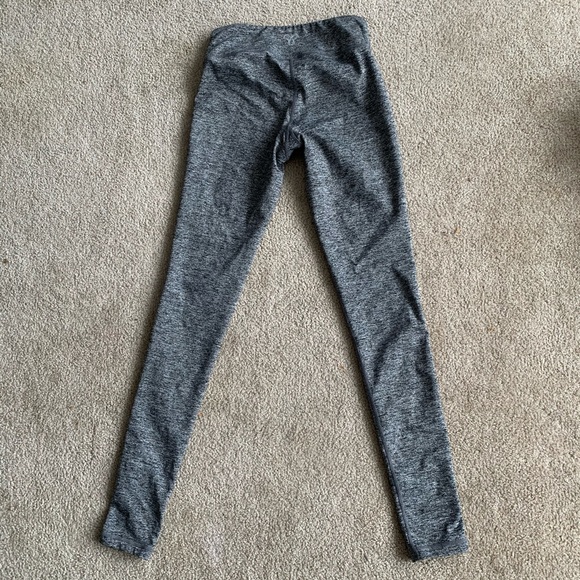 TNA Grey Leggings - Picture 2 of 4